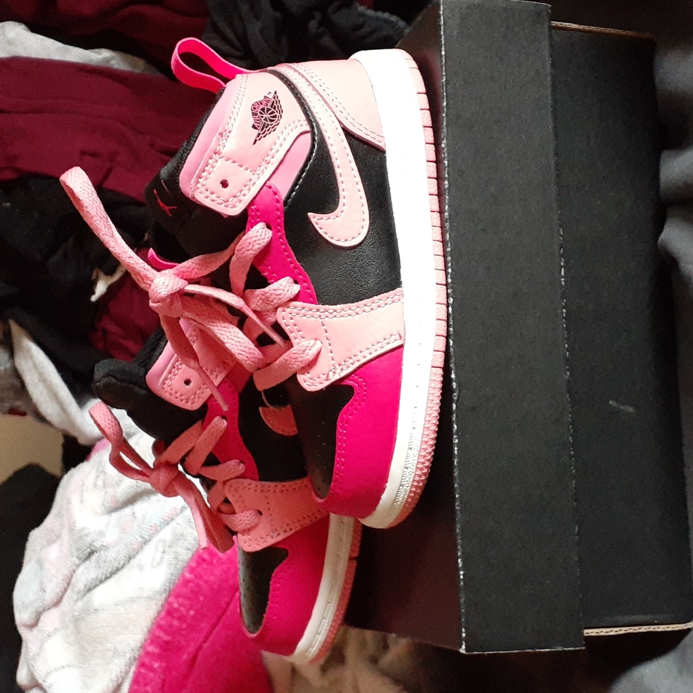 Jordan 1 mid (toddler)
